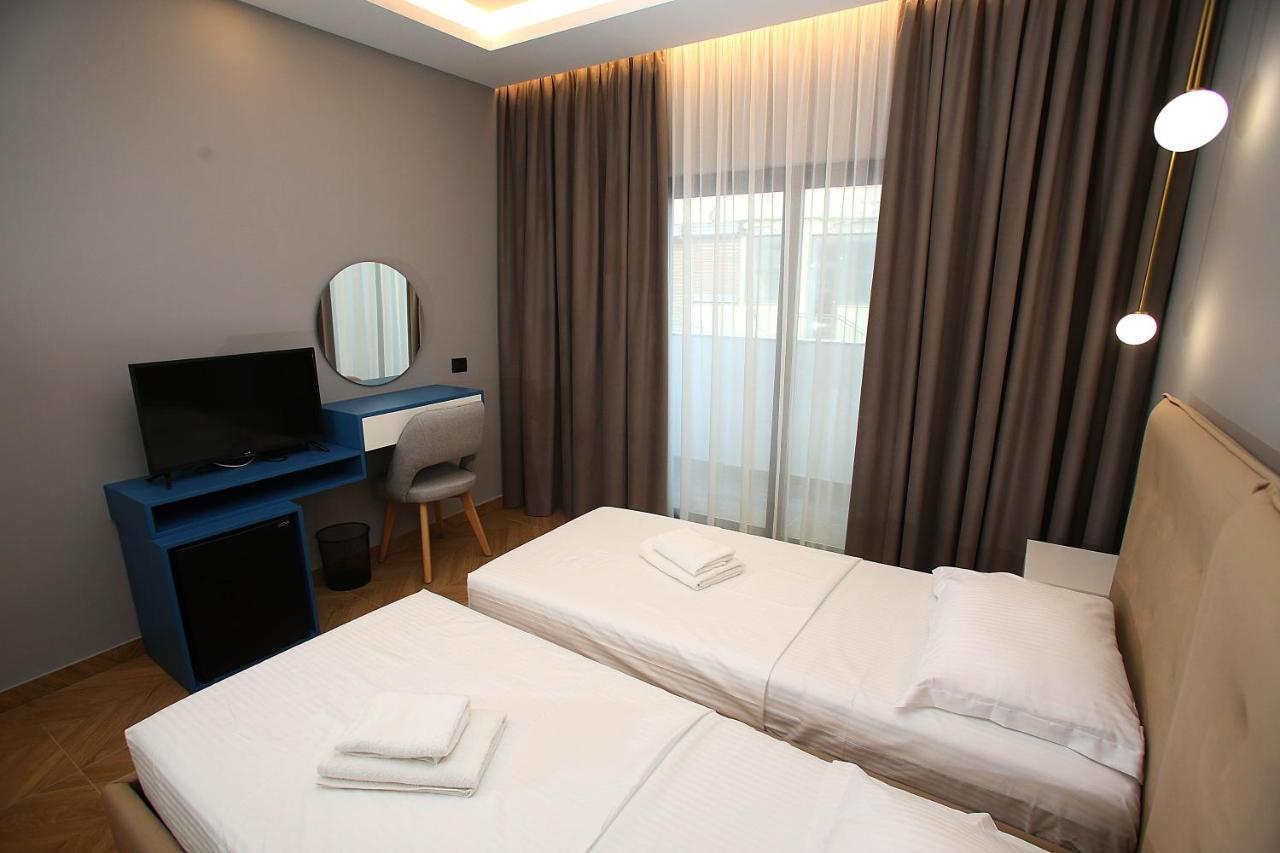Diamond Hotel Дуррес Экстерьер фото